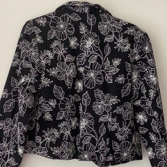fresh blazer. NWOT , black patterned - Picture 3 of 5